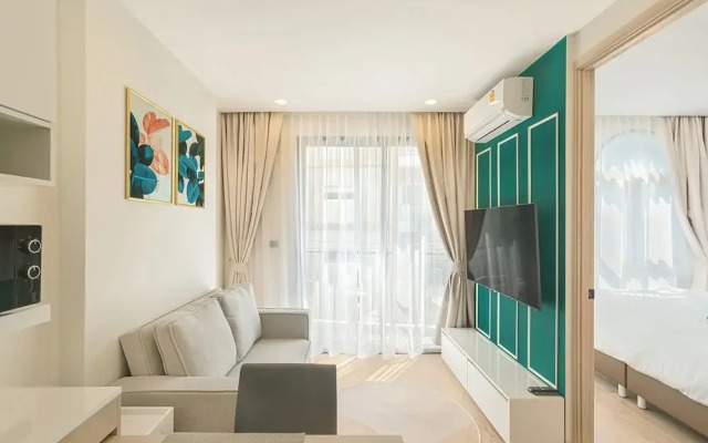 One bedroom Palmetto Condo Karon A512