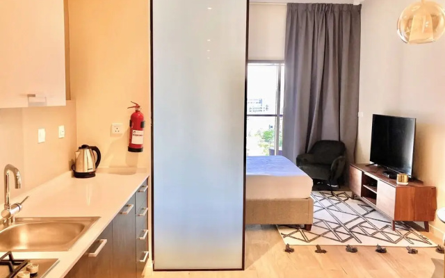 Stunning Living in Park View JVC Dubai - Hotel in ดูไบ - Photo 4