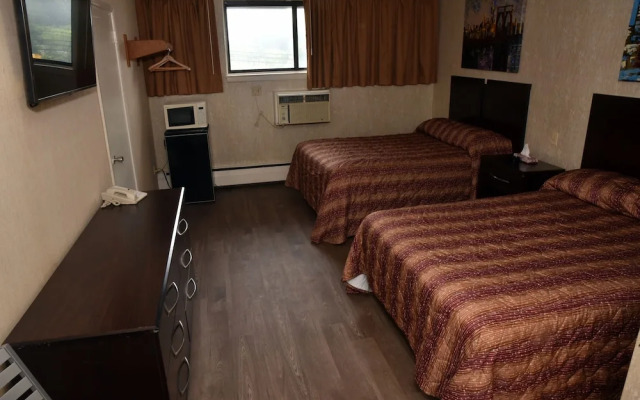 Swan Hotel & Suites