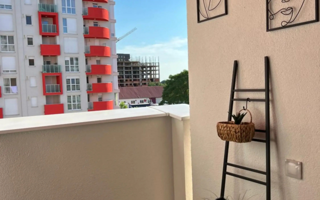 Golden Apartment