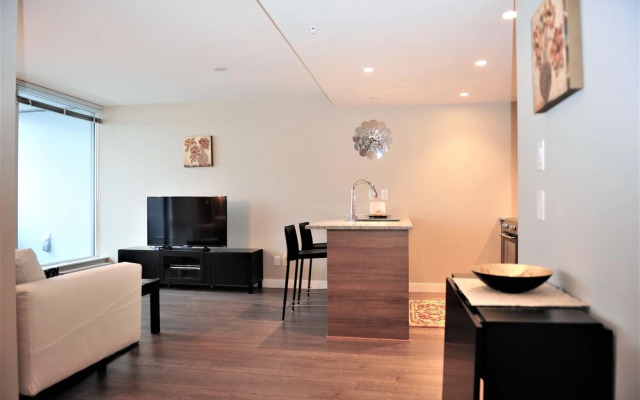 Brand New 1bdr 1den Condo in Vancouver