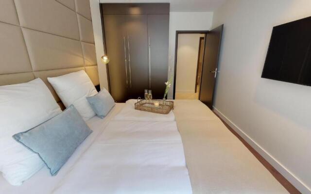 White Pearl Apartment 0.02