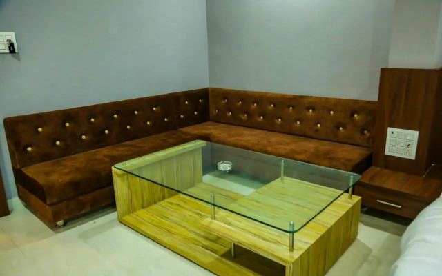 Aashirwad Hotels & Resort