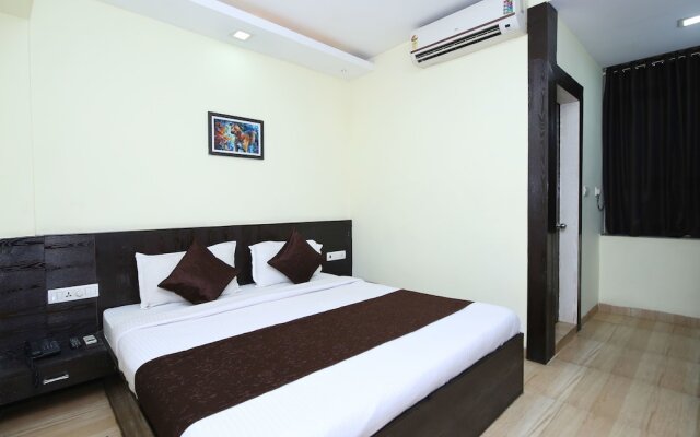 OYO 2155 Hotel Wardhman