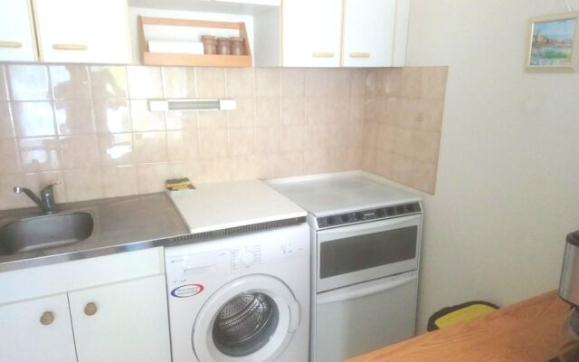 Apartment With 2 Bedrooms in Vaux-sur-mer, With Furnished Terrace and