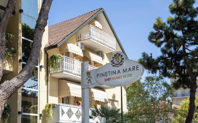 Family Hotel Pinetina Mare