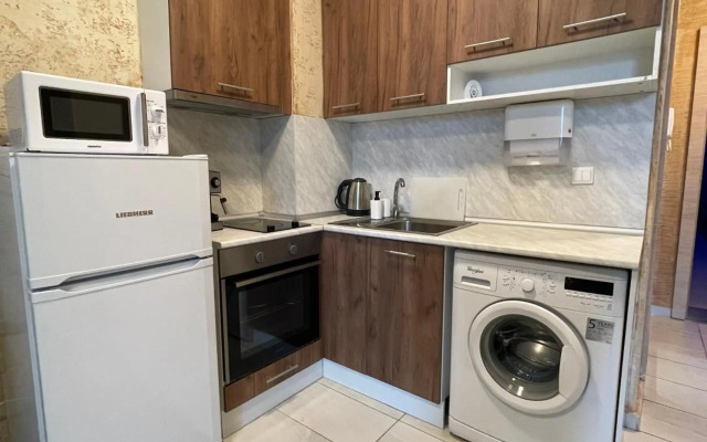 Colonel apartment 847