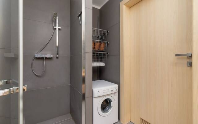 Stawowa Apartment Cracow by Renters