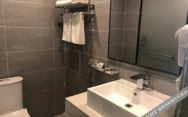 Guangzhou Yiju·Hotel Apartment (Huadu Shiling Branch)