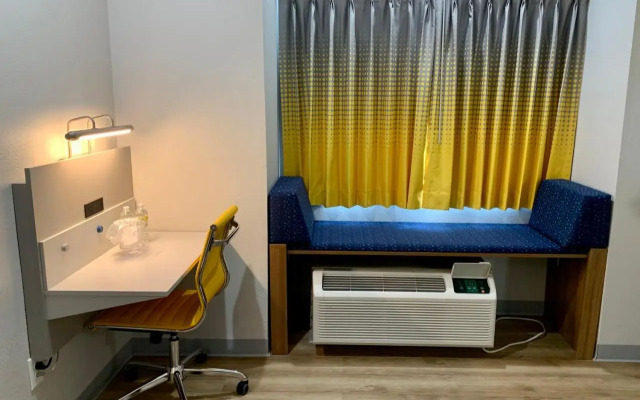 Microtel Inn & Suites by Wyndham Stockbridge/Atlanta I-75