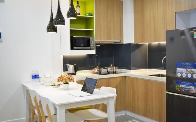 Republic Plaza Apartment