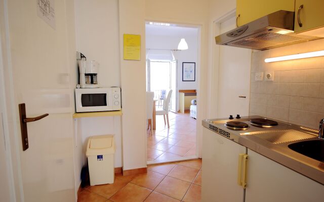 Bacan Serviced Apartments