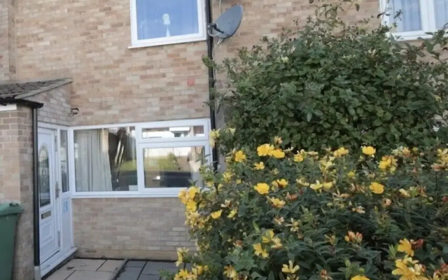 Arma Short Stays - Turner Close