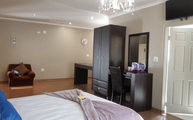 Luxury Heights Guesthouse