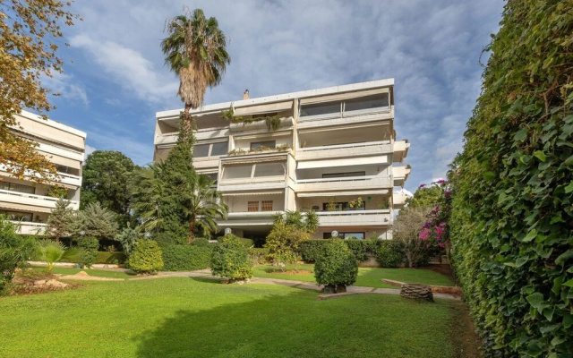 Private Garden Duplex in Voula by GHH
