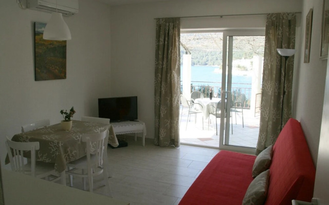 Robert - 5m From the sea - A1