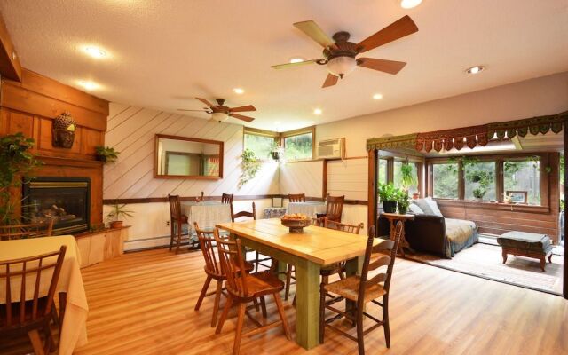 Lotus Mountain Retreat