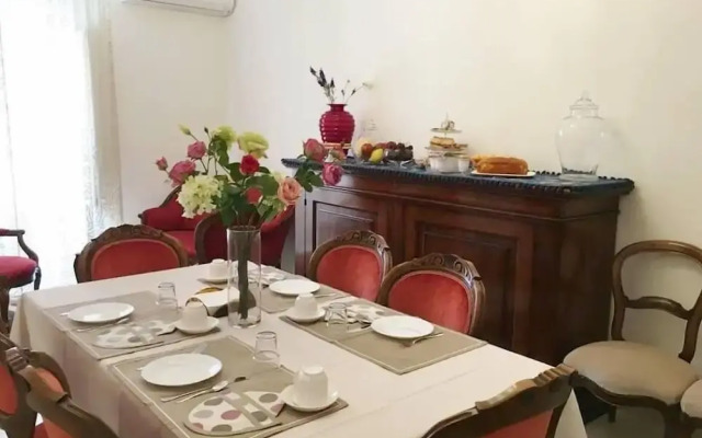 301B&B