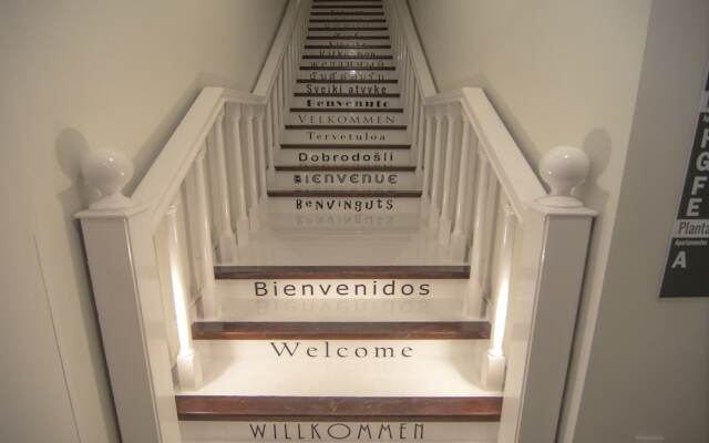 Los Rodeos Apartments