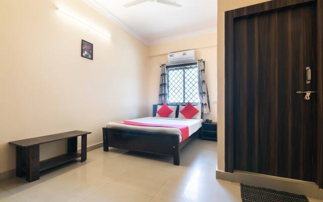 OYO 10523 Spandana Residency