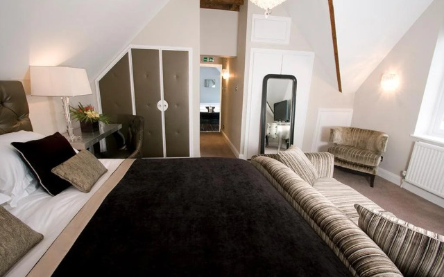 Sanctum On The Green - A Bespoke Hotel