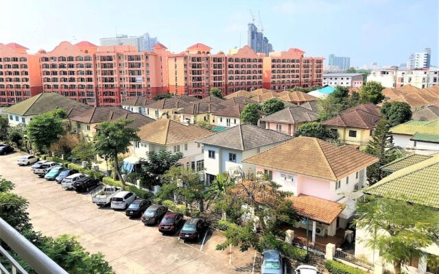 Peaceful Quiet Resort Close to Jomtien Beach