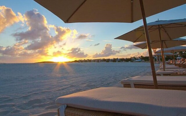 Sheriva Luxury Villas and Suites