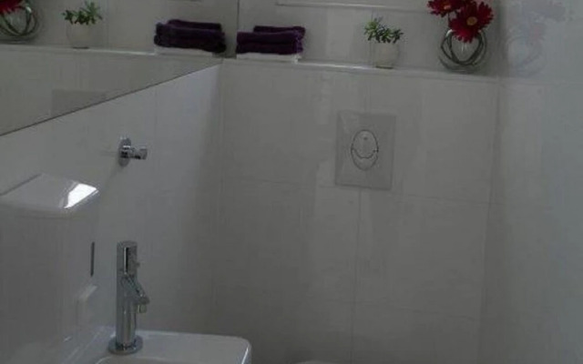 Igor -10 m From Beach - H