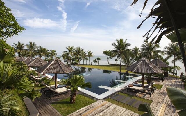 Vedana Lagoon Resort and Spa