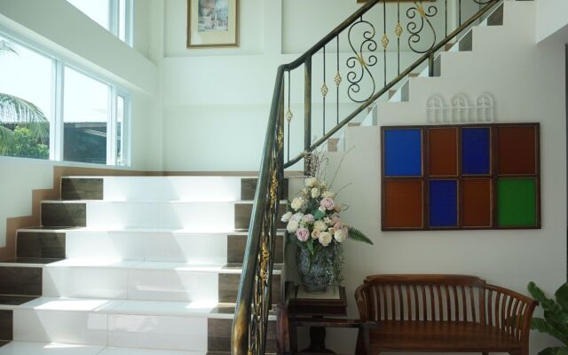 Maesot Siri Hotel