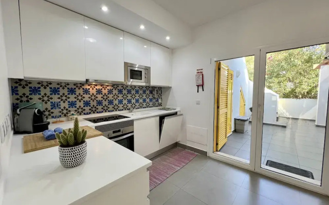 Vilamoura Club Villa 1 by Homing