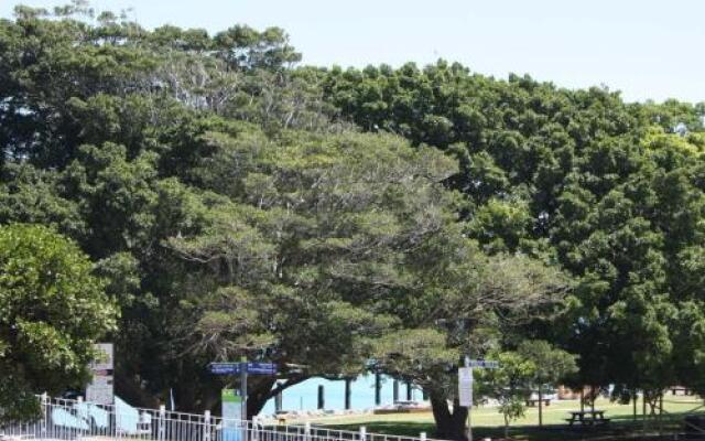 The Reef 103 - Lakeside!