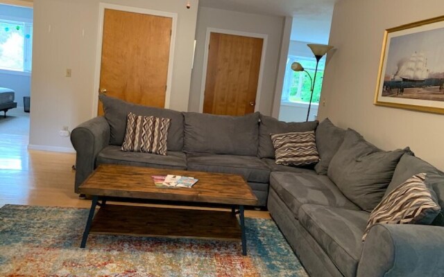 York Street - Y103-wr by Getaway