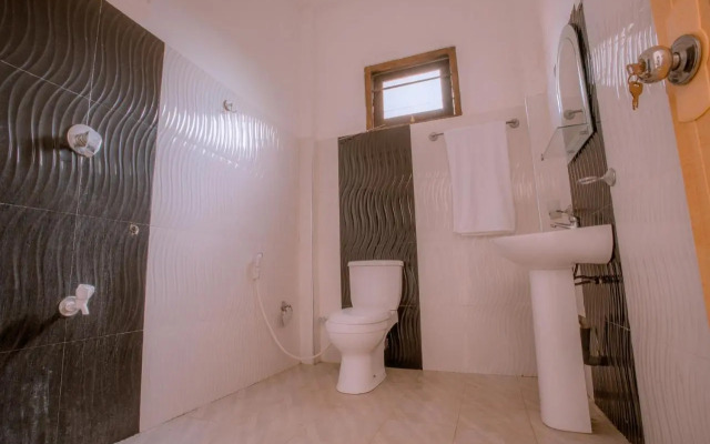 New Surf Paradise Bungalow