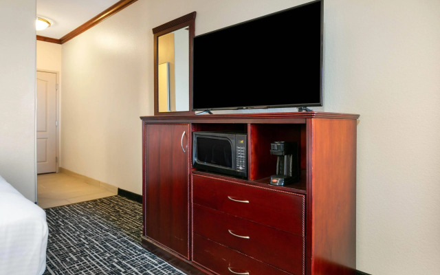 La Quinta Inn & Suites by Wyndham Lindale