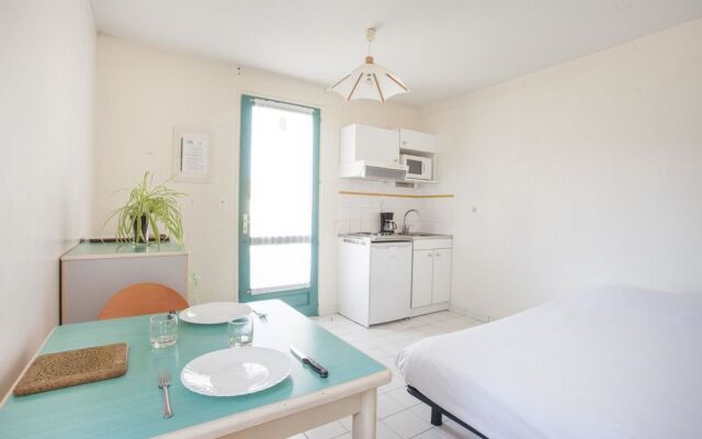 Residence Sous les Pins (by Popinns)