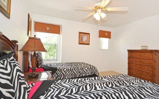 Pine Forest Chateau 5 Bedroom Home by RedAwning