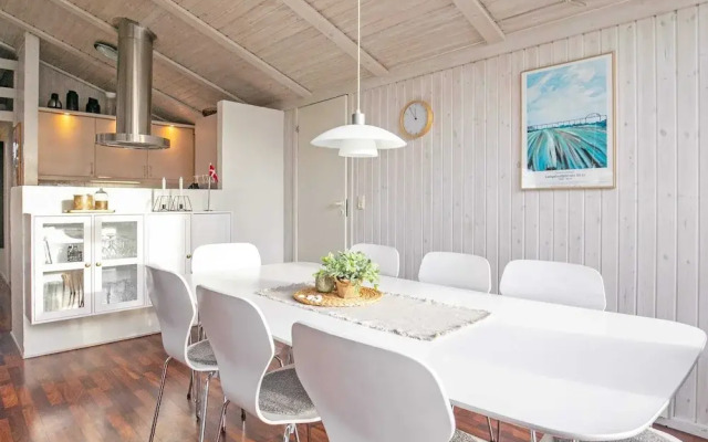 10 Person Holiday Home in Humble-by Traum
