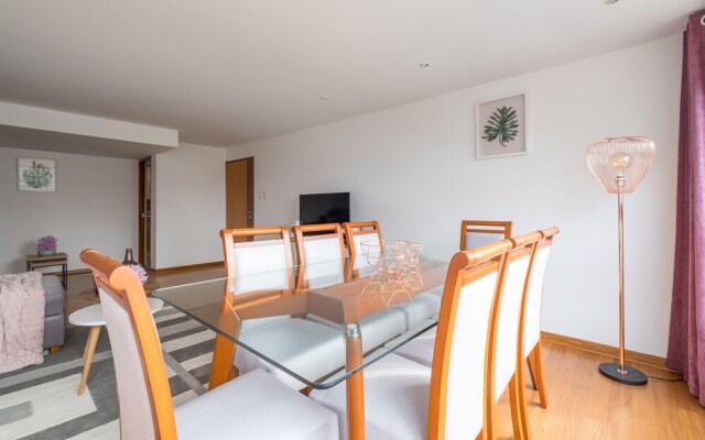 Simply Comfort. Unbeatable Ocean View