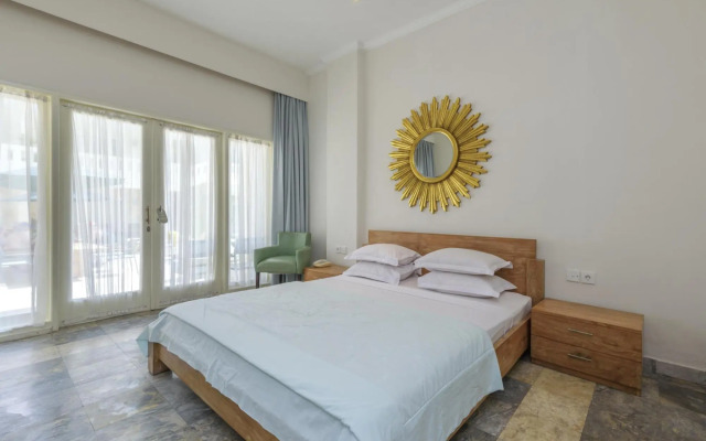 Bali Court Hotel and Apartments