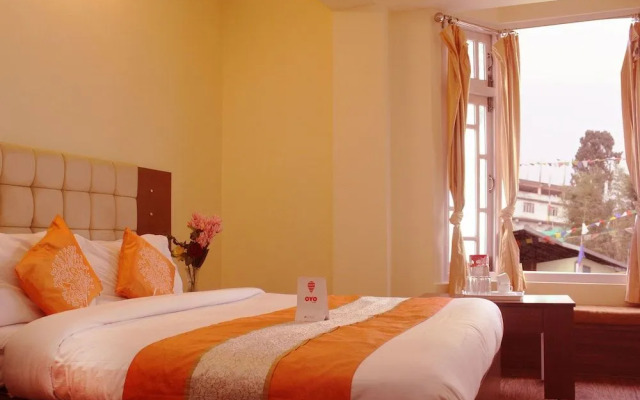 OYO 8701 Hotel Silk Route Residency