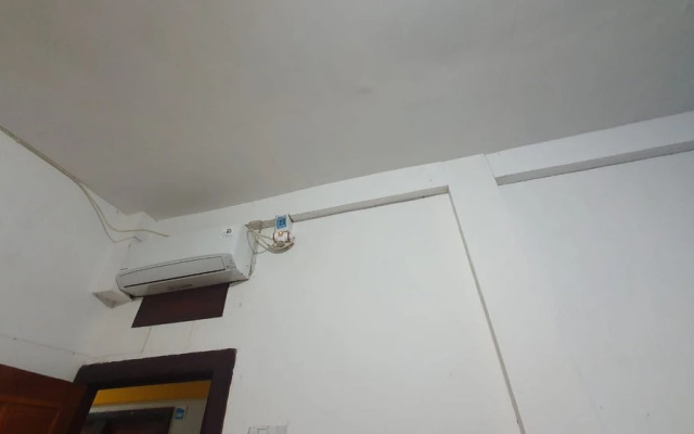 Reddoorz @ Homestay Gayatri