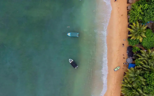 Wave Beach Resort Unawatuna