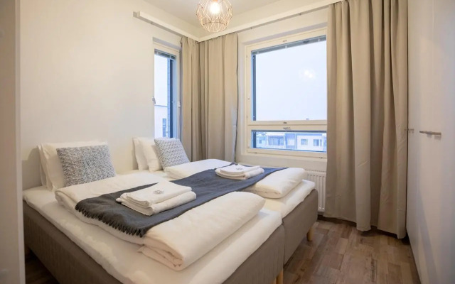 Arctic Penthouse City Suite