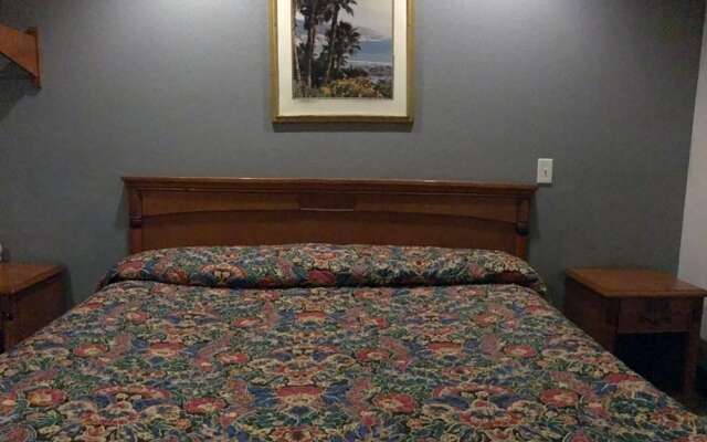 Starlight Inn Canoga Park