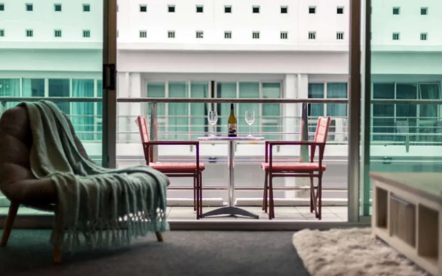 Waterfront Seaview Apt Hotel