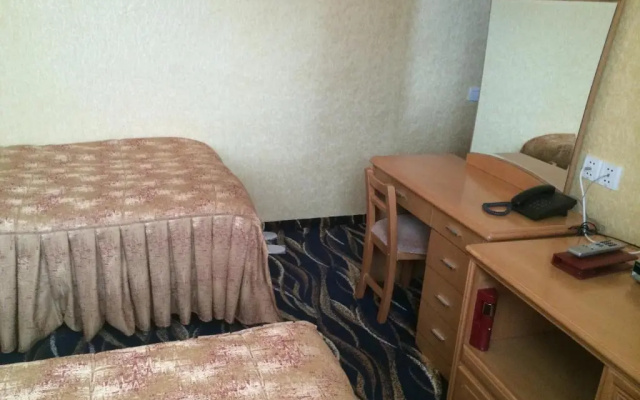 Nairi Hotel