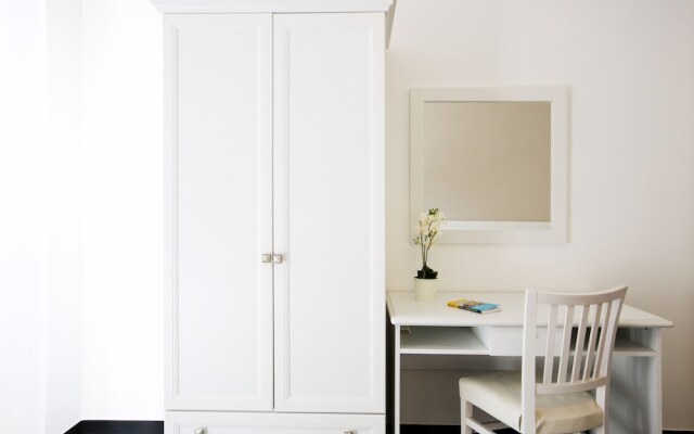 Riviera Apartments Corso Italia 6