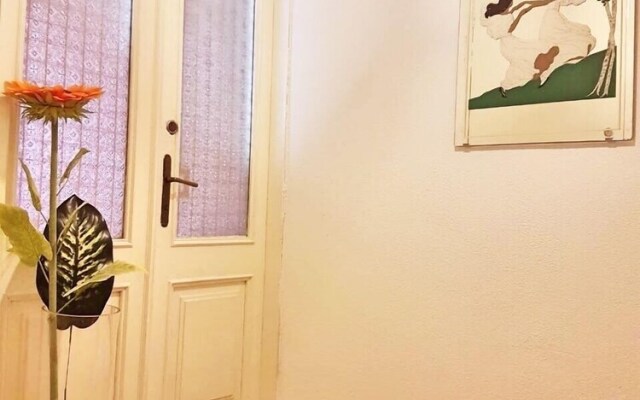 Bright Apartment at Tartini Square