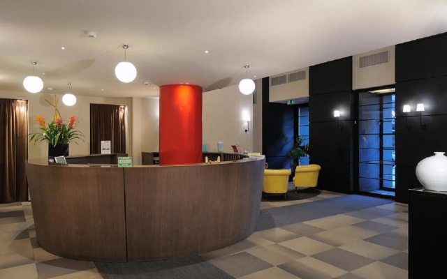 Отель iH Hotels Milano Ambasciatori